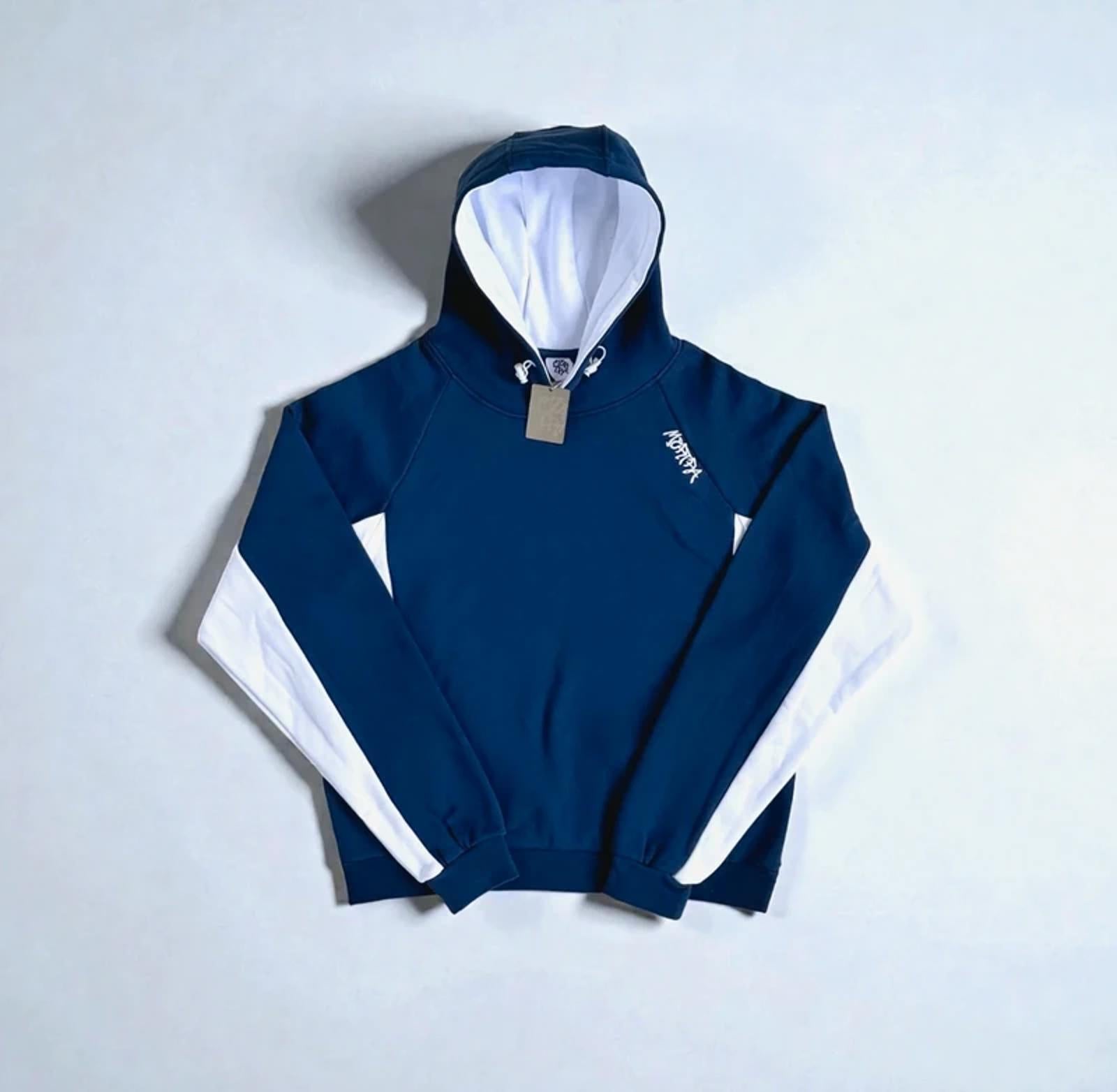 Mertra Hoodie Navy/White