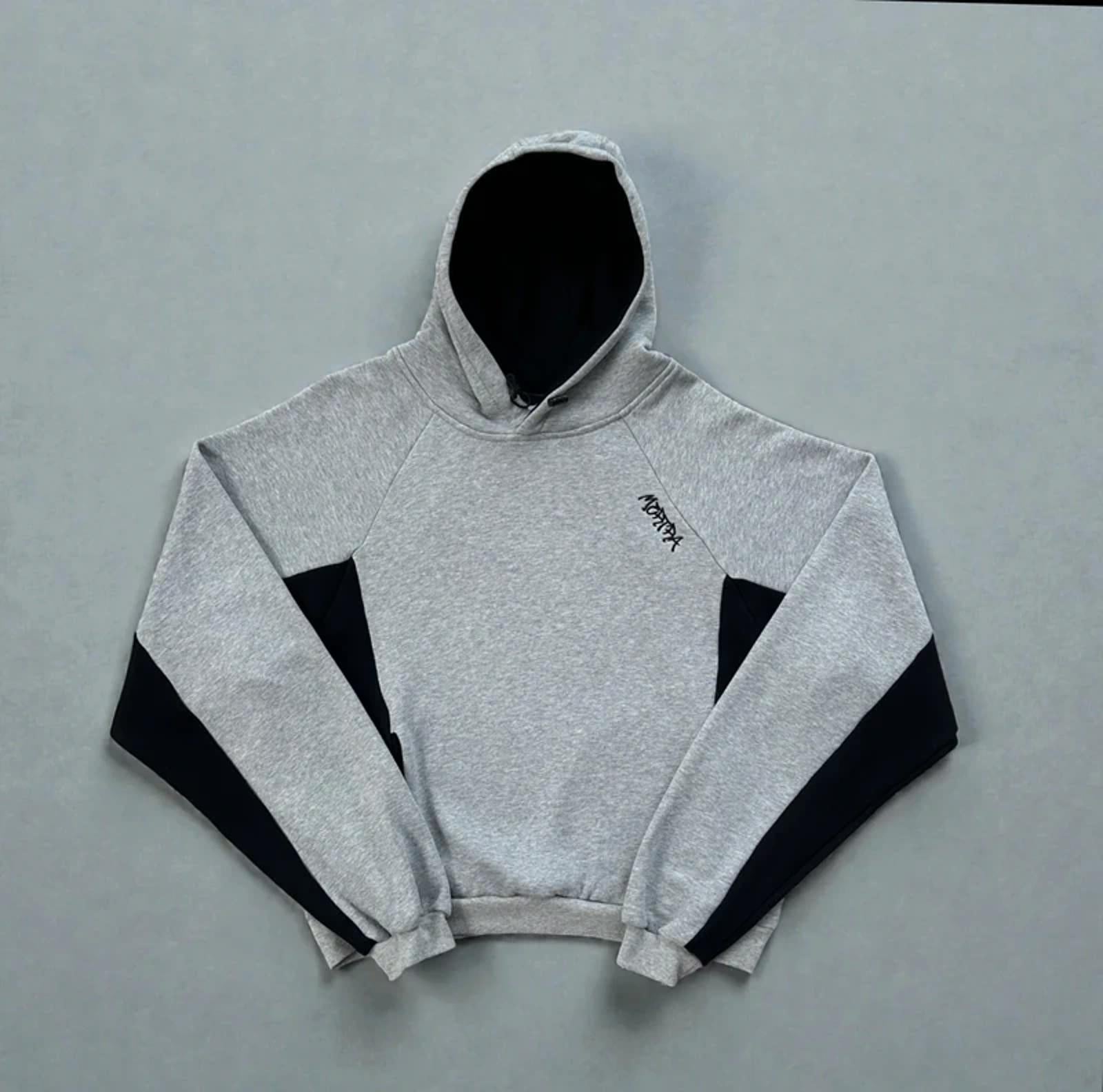 Mertra Hoodie Grey/Black