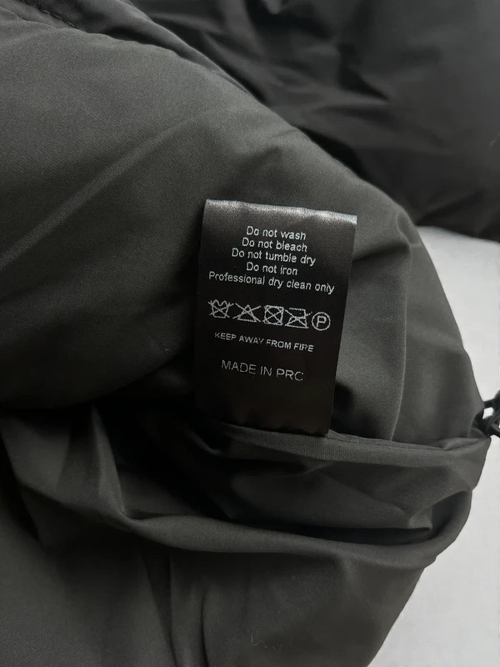 Trapstar Women’s Irongate Puffer Jacket Black